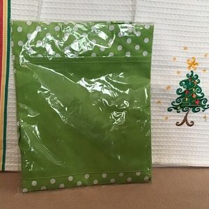 NWOT Grinch green whimsical adult apron with polka dots